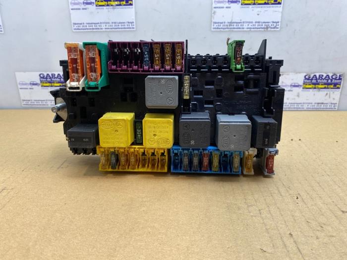 Skrzynka bezpieczników Mercedes B-Klasse