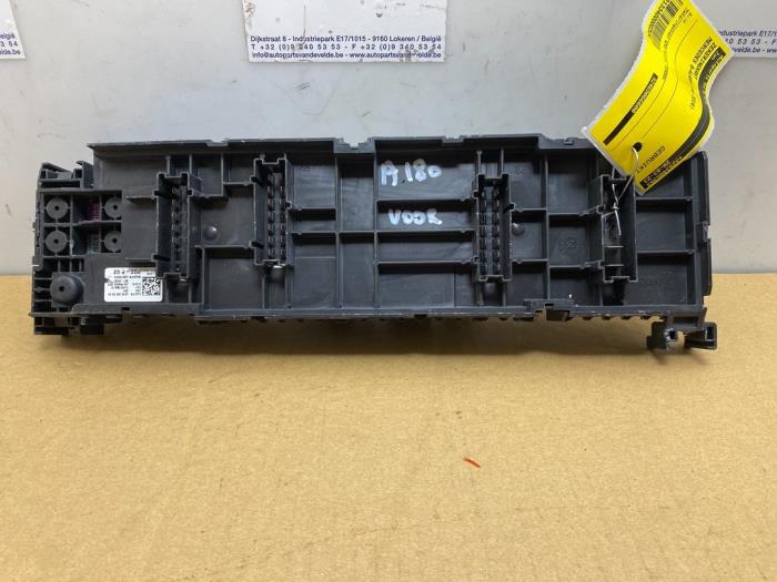 Fuse box Mercedes B-Klasse