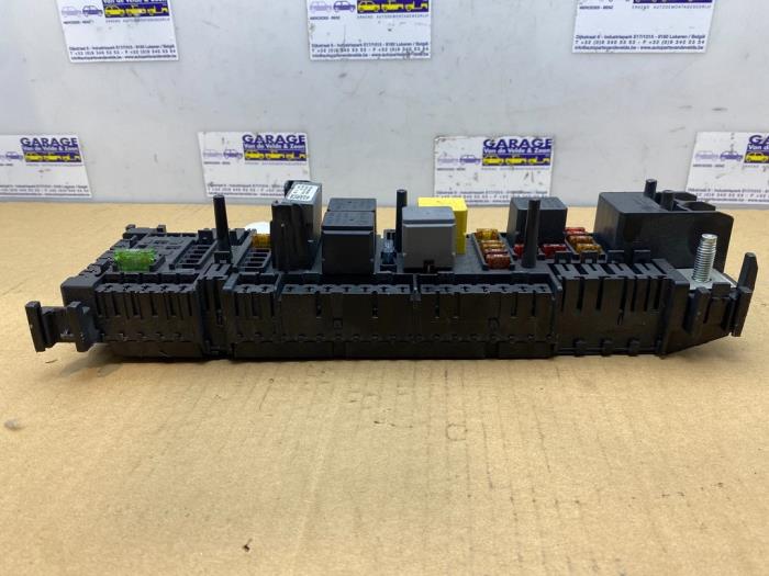 Fuse box Mercedes B-Klasse