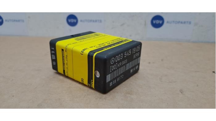 Relais pompe carburant Mercedes E-Klasse