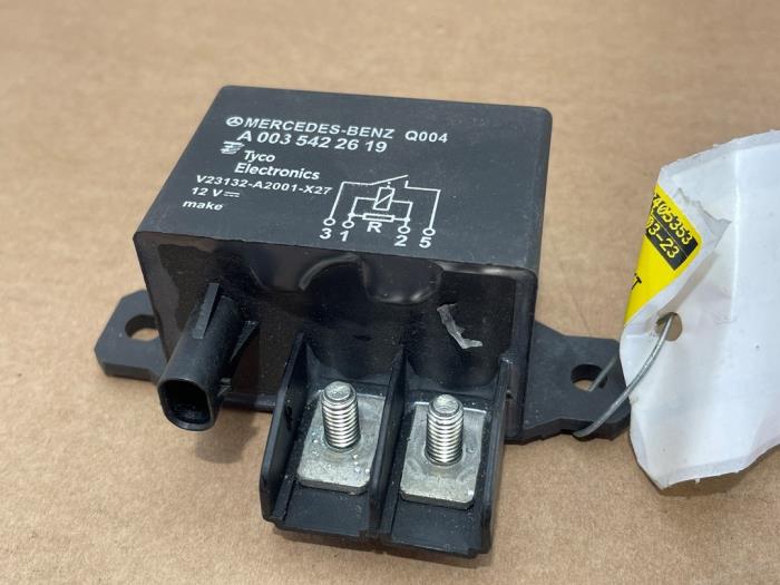 Przekaznik przeciwnapieciowy Mercedes E-Klasse