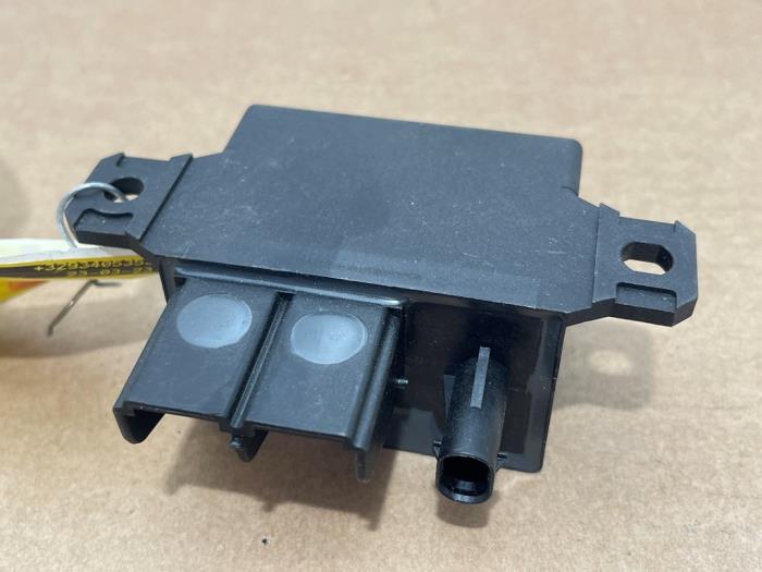 Capteur survoltage Mercedes E-Klasse