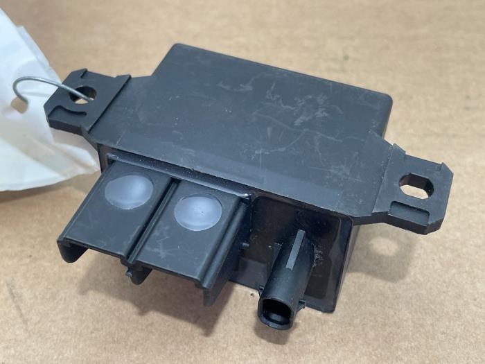 Capteur survoltage Mercedes E-Klasse