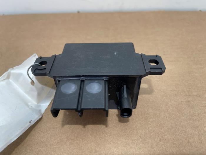 Capteur survoltage Mercedes E-Klasse