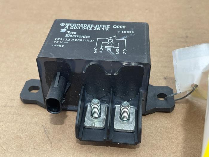 Przekaznik przeciwnapieciowy Mercedes E-Klasse