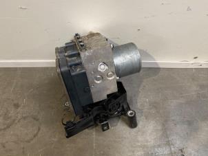 Gebruikte ABS Pomp Mercedes S (222.0/222.1) 3.0 S-350 BlueTEC, S-350d 24V Prijs € 181,50 Inclusief btw aangeboden door Autoparts Van De Velde