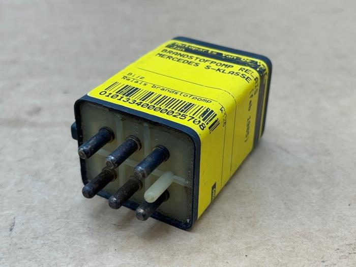 Brandstofpomp relais Mercedes S-Klasse