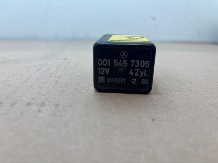 Brandstofpomp relais Mercedes E-Klasse