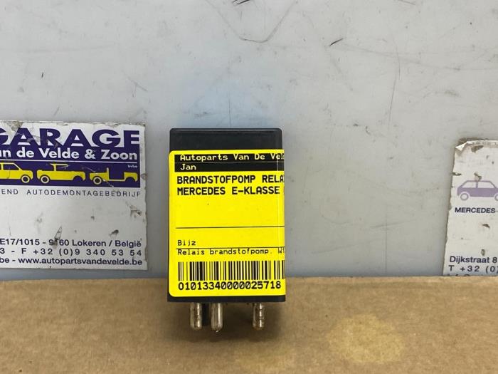 Brandstofpomp relais Mercedes E-Klasse