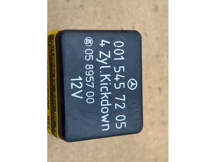 Brandstofpomp relais Mercedes E-Klasse