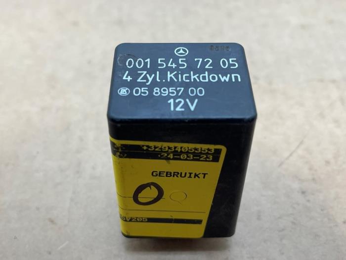 Relé de bomba de combustible Mercedes E-Klasse