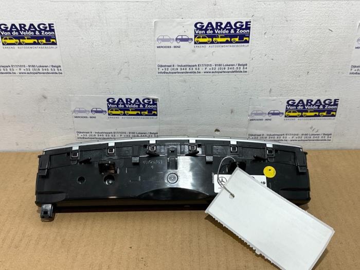 Panneau de commandes chauffage Mercedes C-Klasse