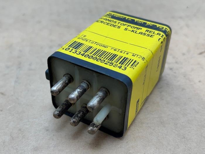 Brandstofpomp relais Mercedes S-Klasse