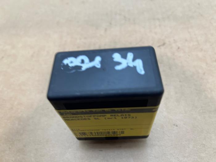 Przekaznik pompy paliwa Mercedes SL