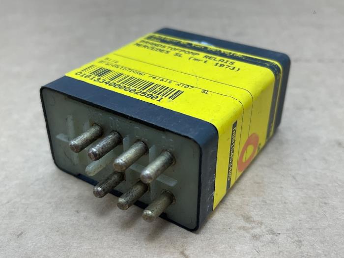 Brandstofpomp relais Mercedes SL