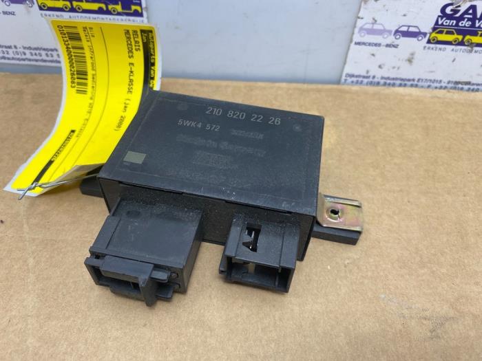 Relé Mercedes E-Klasse