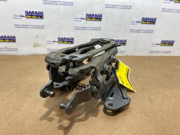 Bonnet Hinge Mercedes C-Klasse