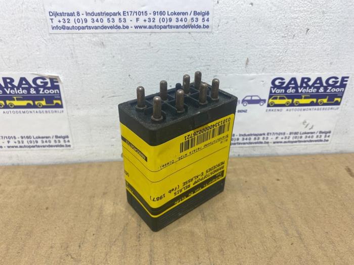 Przekaznik pompy paliwa Mercedes E-Klasse