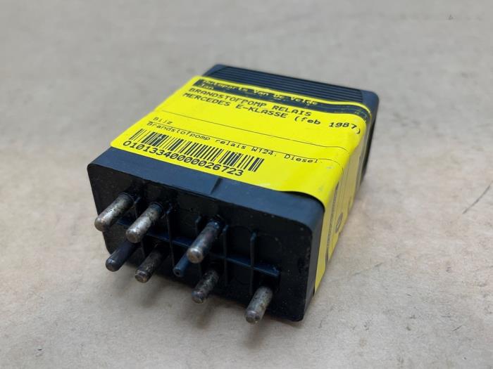 Przekaznik pompy paliwa Mercedes E-Klasse