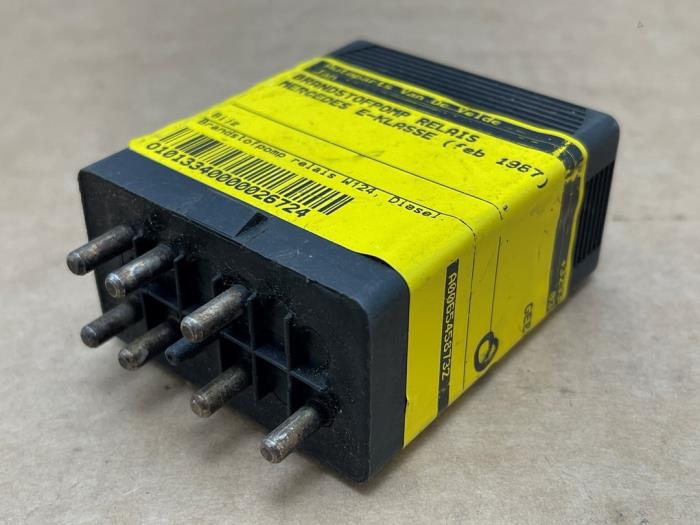 Przekaznik pompy paliwa Mercedes E-Klasse