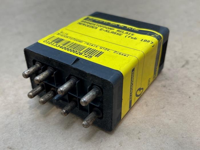 Przekaznik pompy paliwa Mercedes E-Klasse