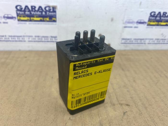 Relay Mercedes E-Klasse