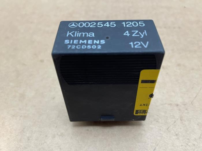Relay Mercedes E-Klasse