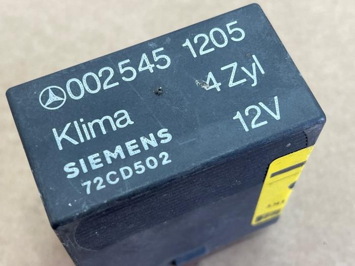 Relay Mercedes E-Klasse