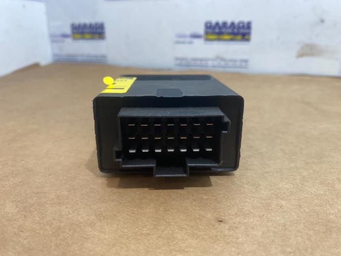 Relais Mercedes Vito