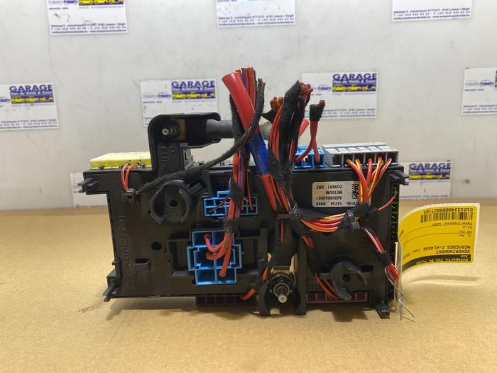 Boîte à fusibles Mercedes C-Klasse