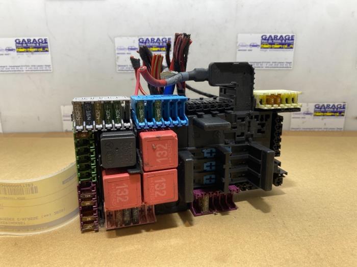 Boîte à fusibles Mercedes C-Klasse