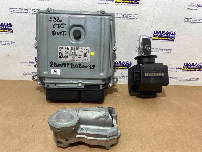 Cerradura de contacto y ordenador Mercedes E-Klasse