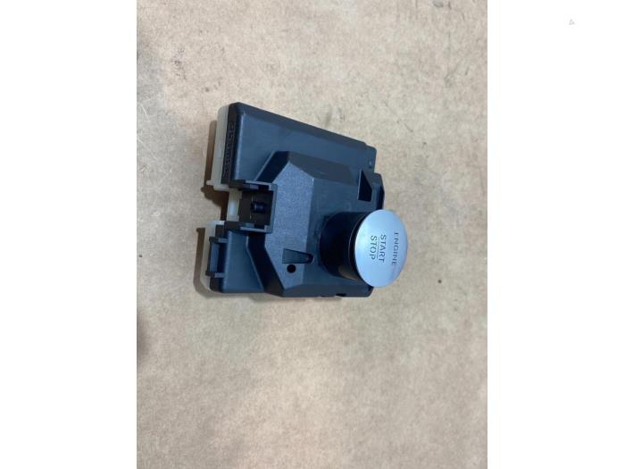 Ignition lock + computer Mercedes C-Klasse