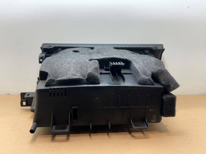 Glovebox Mercedes B-Klasse