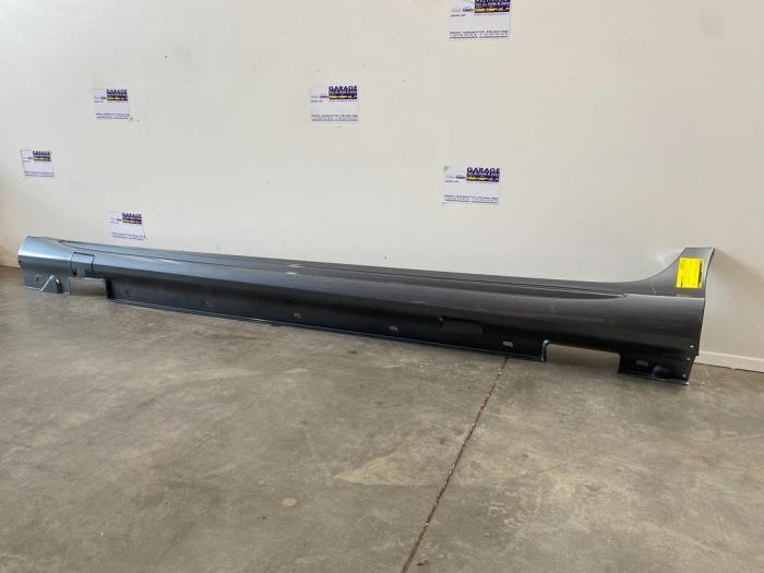 Sill, left Mercedes CLS-Klasse