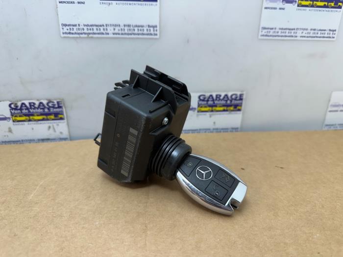 Serrure de contact + ordinateur Mercedes E-Klasse