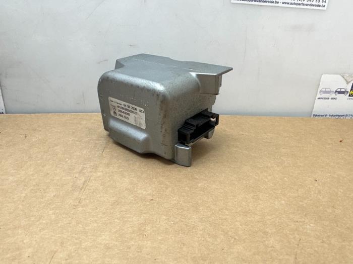 Ignition lock + computer Mercedes B-Klasse