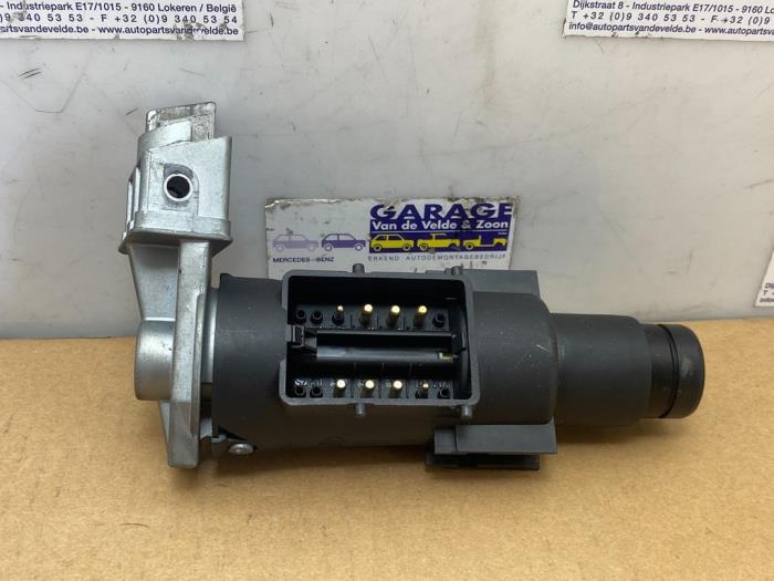 Ignition lock + computer Mercedes E-Klasse