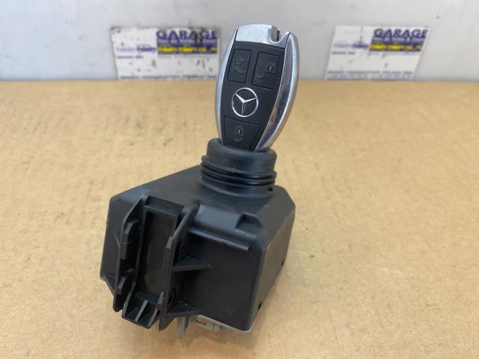 Ignition lock + computer Mercedes E-Klasse