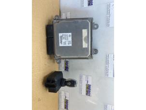 Gebruikte Kontaktslot + computer Mercedes E Estate (S212) E-200 CDI 16V BlueEfficiency,BlueTEC Prijs € 121,00 Inclusief btw aangeboden door Autoparts Van De Velde