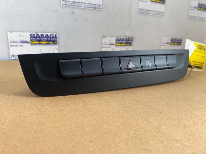 Commande ordinateur de bord Mercedes B-Klasse