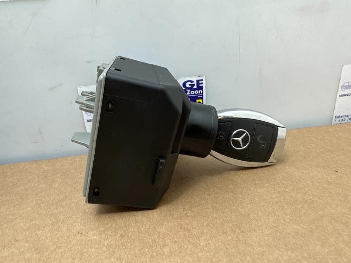 Ignition lock + computer Mercedes B-Klasse