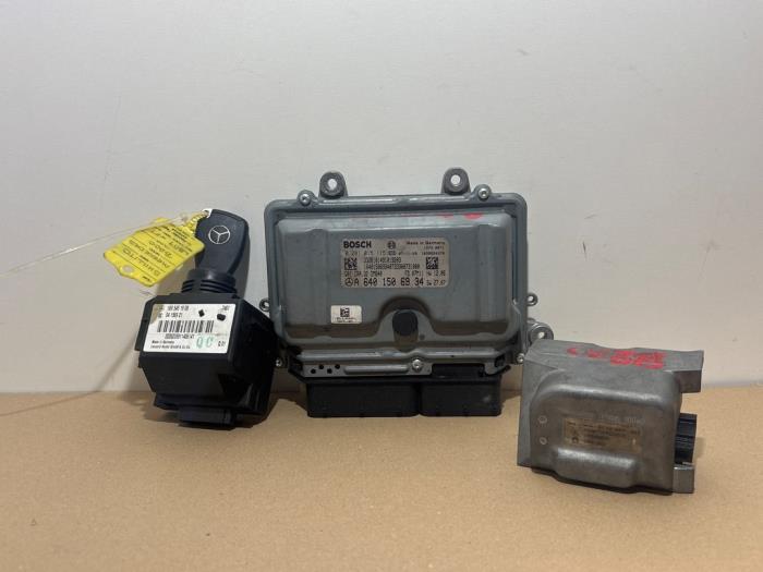 Ordenador de gestión de motor Mercedes B-Klasse