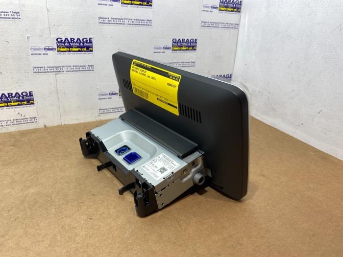 Navigation Display Mercedes C-Klasse