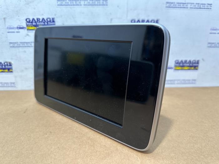 Interior display Mercedes C-Klasse