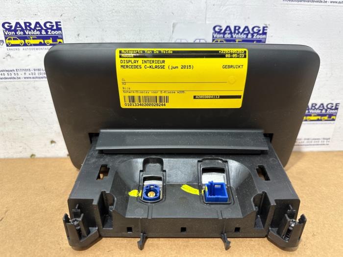 Interior display Mercedes C-Klasse