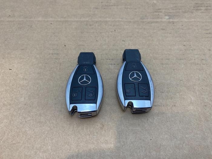 Ignition lock + computer Mercedes S-Klasse