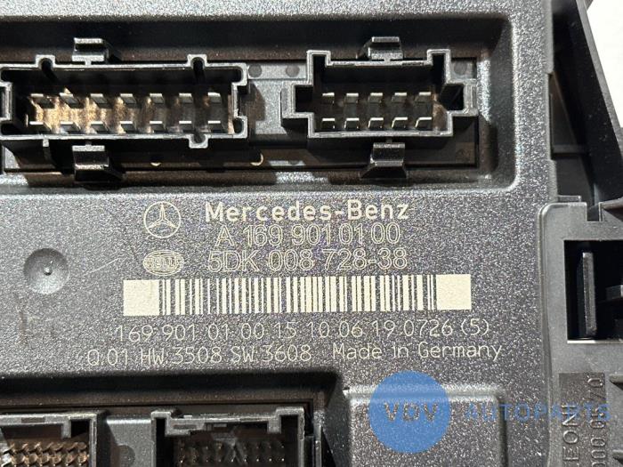 Comfort Module van een Mercedes-Benz A (W169) 2.0 A-180 CDI 16V 5-Drs. 2012