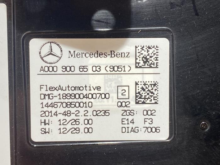 Oswietlenie wewnetrzne przód Mercedes CLA