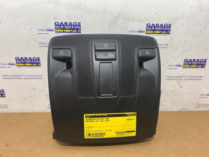 Oswietlenie wewnetrzne przód Mercedes CLA